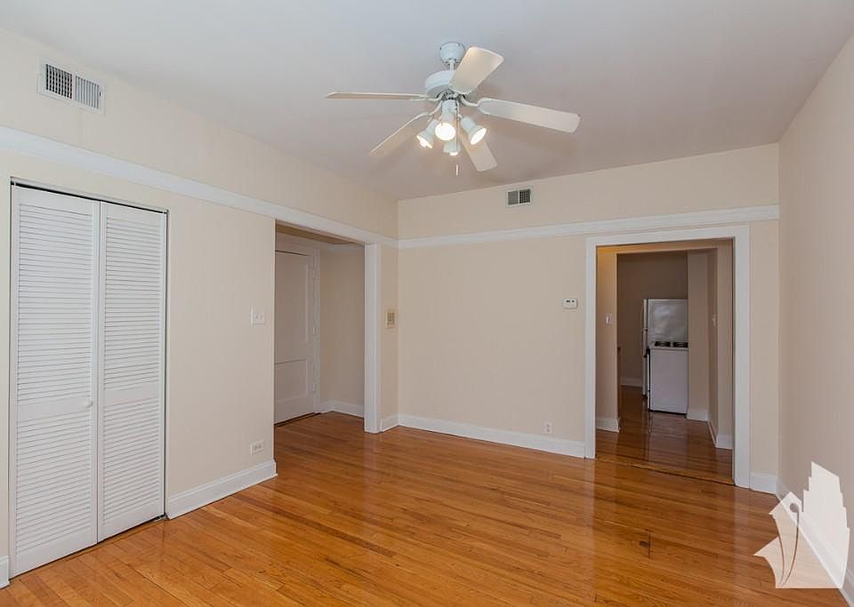1st image of 800 W Cornelia Ave #855-3W