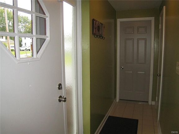 5th image of 231 Slawson Dr