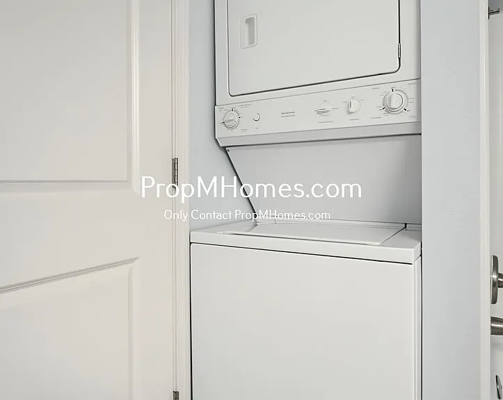 15064 NW Central Dr #1302 — Photo 13