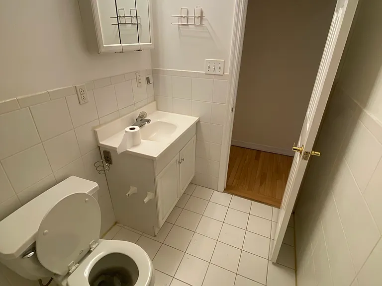214 Market St #2R — Photo 20