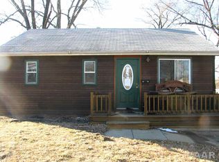 1213 S 12th St, Pekin, IL 61554