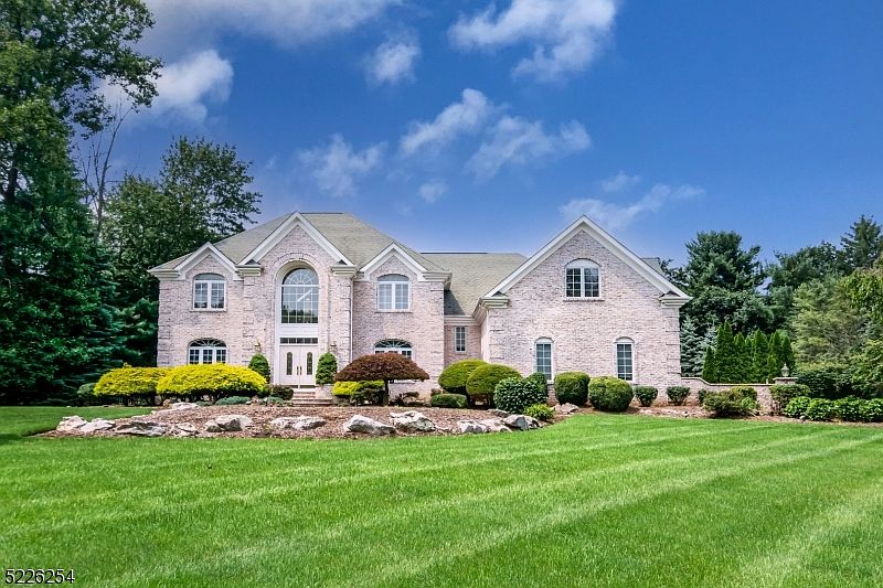 8 Yorkshire Dr, Mendham, NJ 07945 Zillow
