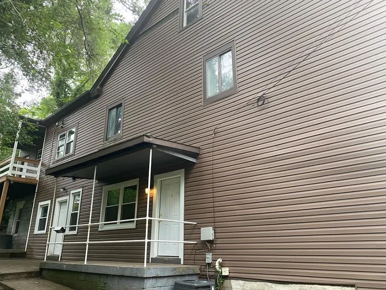 29 Lawn St — Photo 9