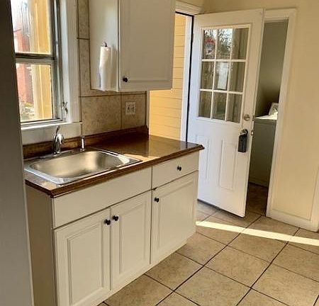 5th image of 343 Godwin Ave