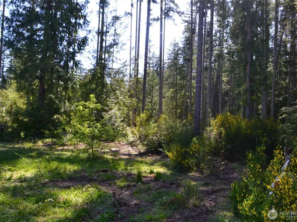 7975 Seabeck Highway NW, Bremerton, WA 98312