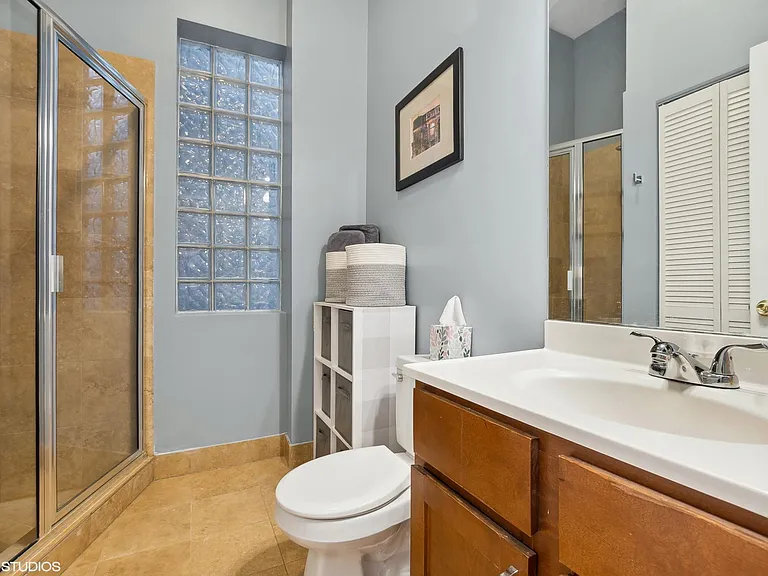 2629 W Chicago Ave #4 — Photo 11