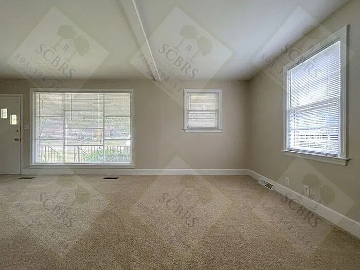 3 bed, 1.0 bath, 1026 sqft, $1,499 — Photo 4