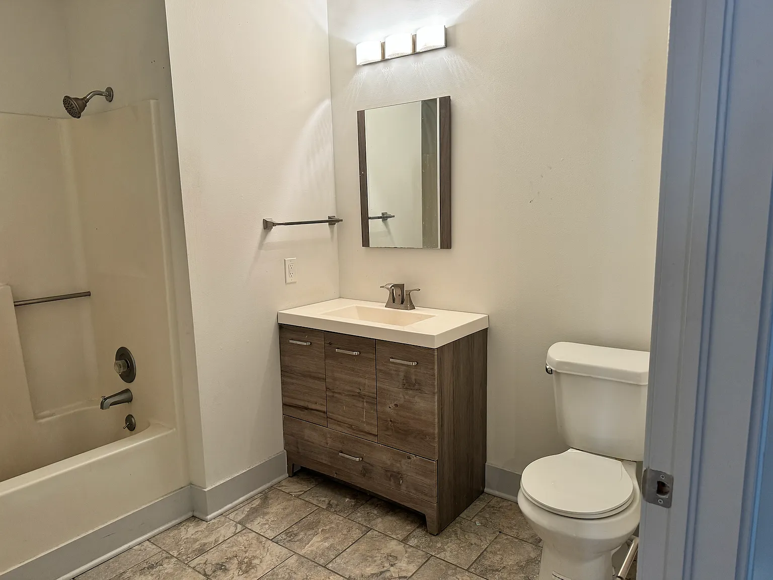 Delaware Lofts - 509-104 — Photo 2