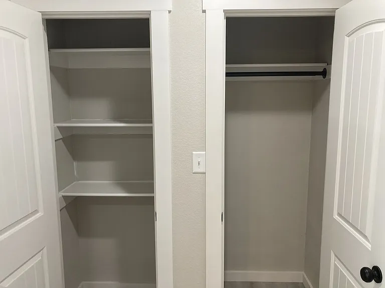 10423 Preston Ct — Photo 15