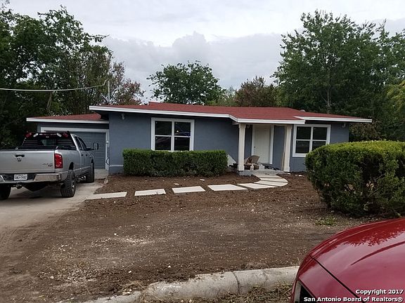 2nd image of 140 Cloudhaven Dr