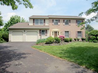 218 Holly Dr, Chalfont, PA 18914