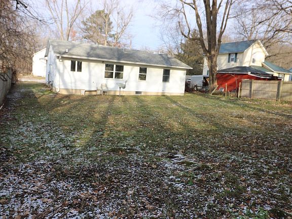 5th image of 530 E Thorn St