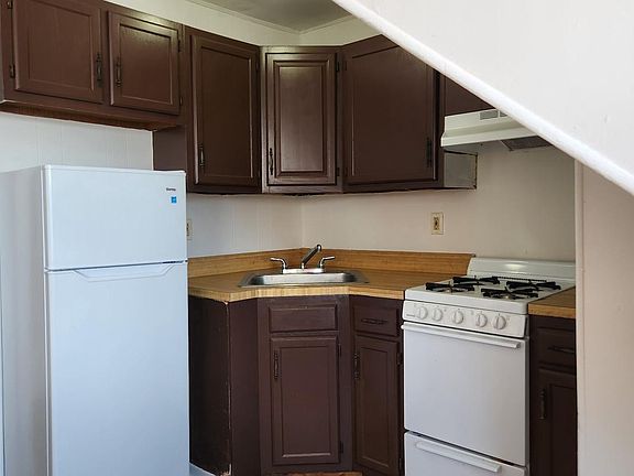 3rd image of 4315 Springdale Ave