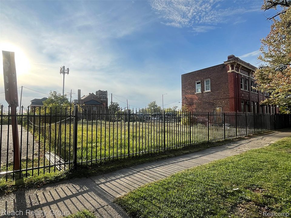 1st image of 3537 Cadillac Blvd