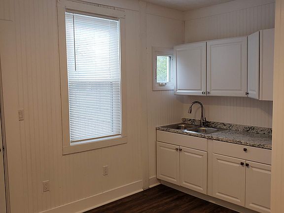 4th image of 1440-1442 Wendell Ave #42