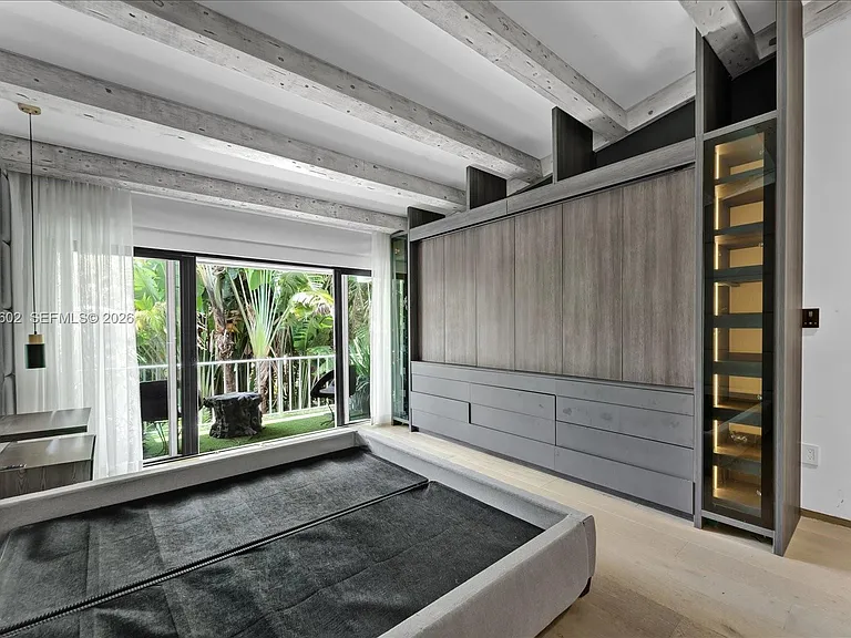 6011 N Bayshore Dr #8-D — Photo 15