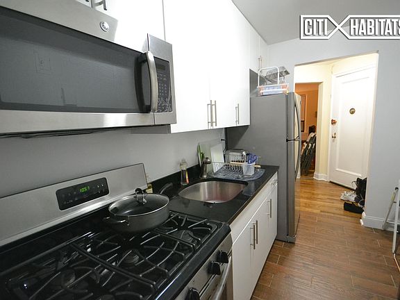 2nd image of 5101 39th Ave #U12