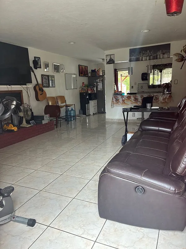 4 bed, 1280 sqft, $750 — Photo 2