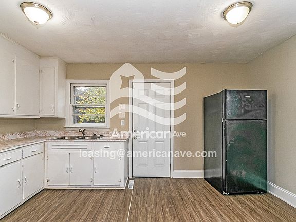 35005_004_kitchen_5.jpg