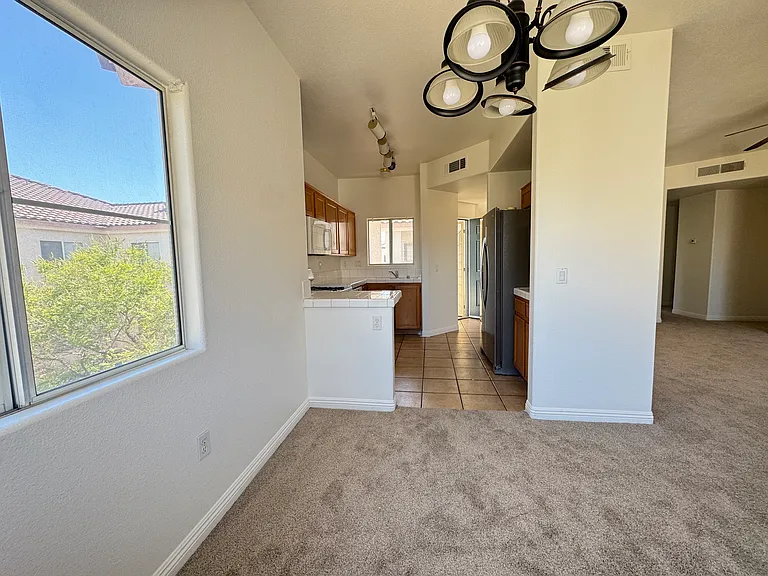 2120 Calville St #202 — Photo 9