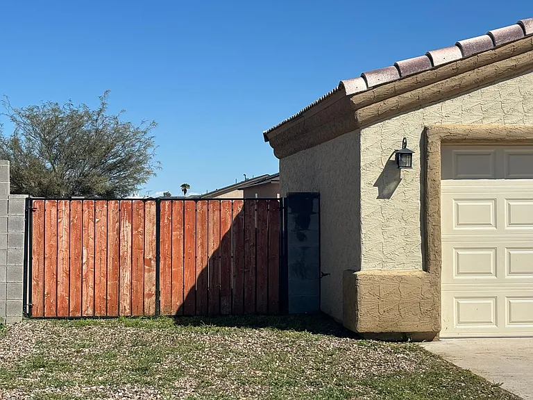9088 W Rafael Dr — Photo 16