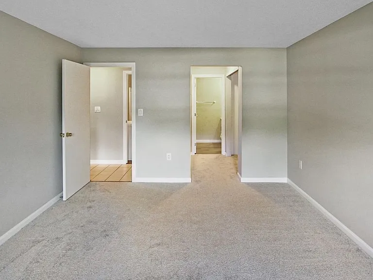 3 New Haven Dr #G205 — Photo 16