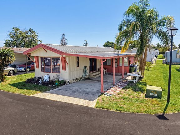 2nd image of 423 Pelican Dr