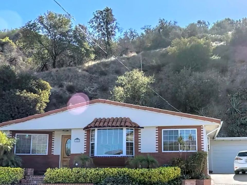 2nd image of 1844 Bara Rd