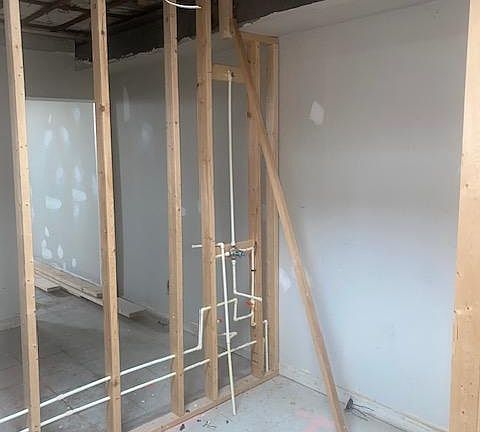 4th image of 149 N Highland Ave