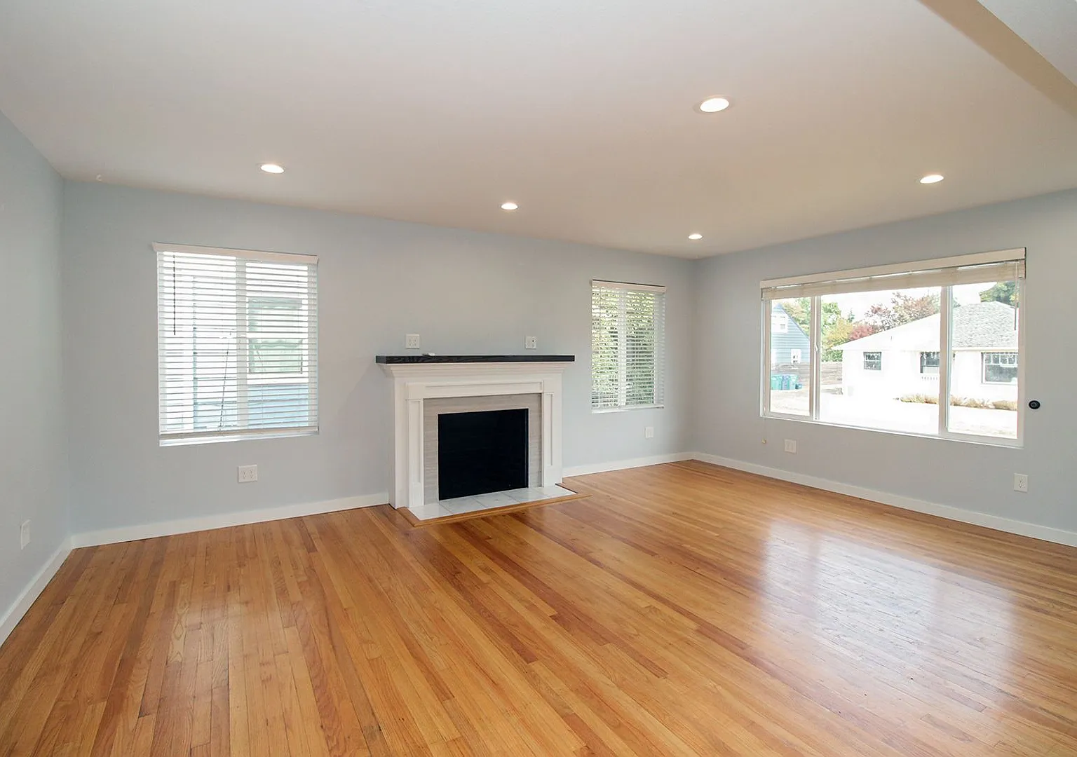 Beautifully Update Concordia 3 Bed/2 Bath in a Stellar Location! — Photo 4