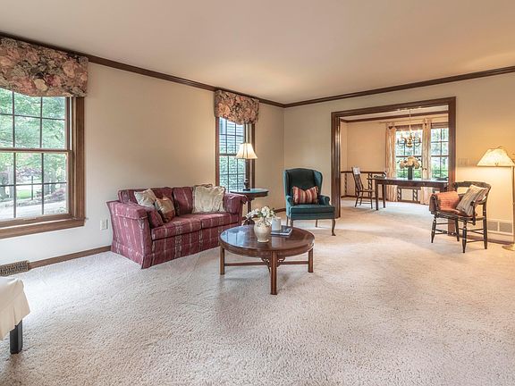 5th image of 4825 Donegal Cliffs Dr