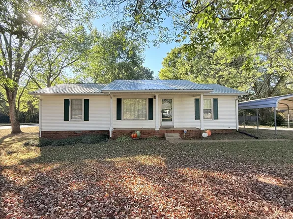 601 Herb Dr, Lawrenceburg, TN 38464