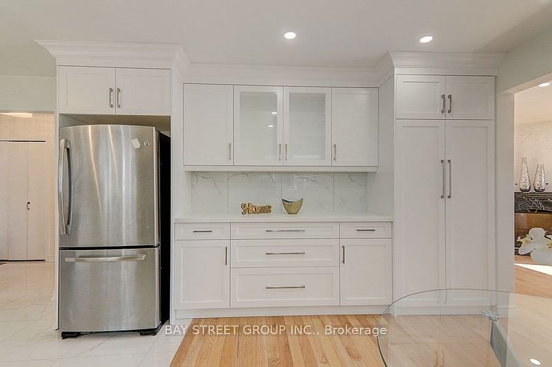 Toronto House for rent - 4 Bedrooms — photo 5