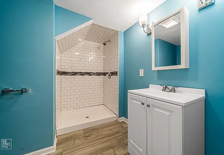 11233 S Whipple St — Photo 14