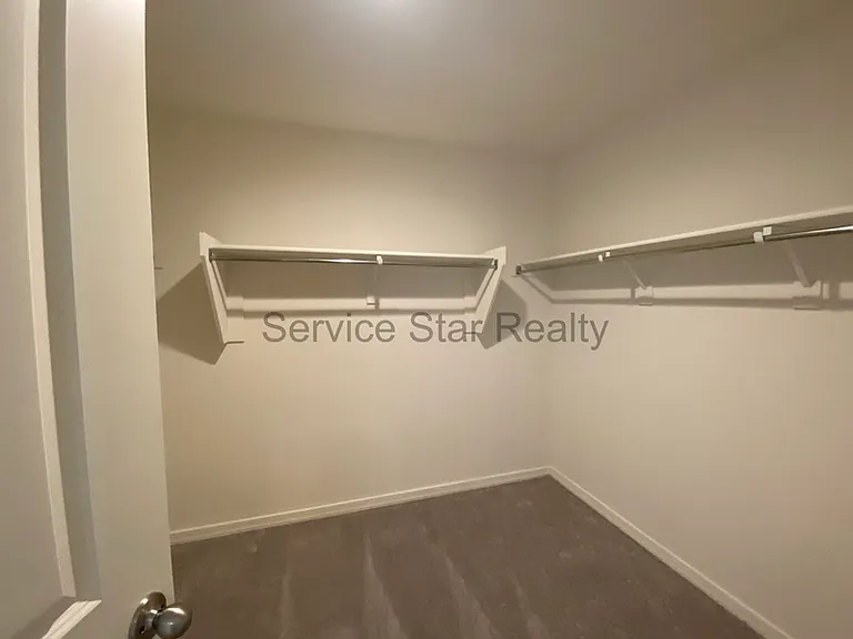 2402 E Alonso Dr — Photo 22