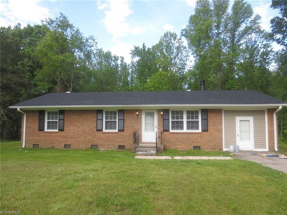 1st image of 124 Rolling Hill Dr