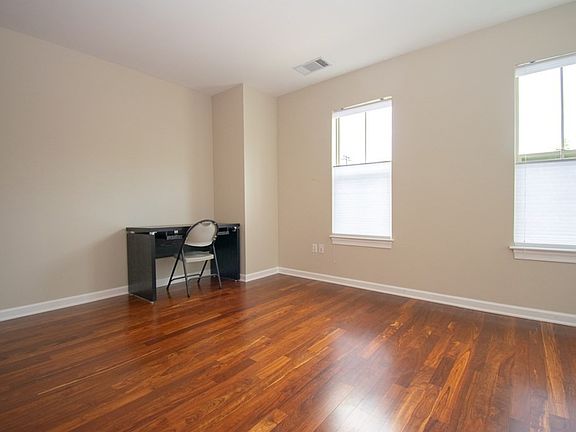 4th image of 5 Repton Cir Unit 5111