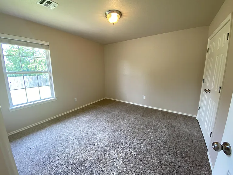 4100 Applegate Dr — Photo 14