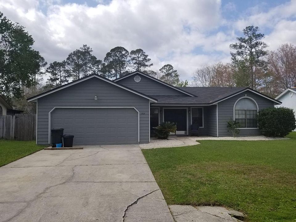 1st image of 1805 Sherwood Dr