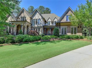 807 Blackfoot Trl, Suwanee, GA 30024