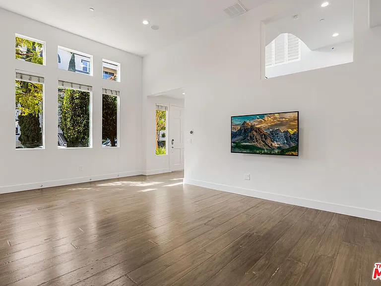 5744 Celedon Crk — Photo 7