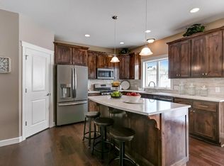 19882 Hexham Way, Lakeville, MN 55044