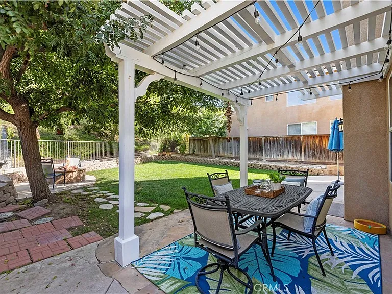 20334 Colina Dr — Photo 29
