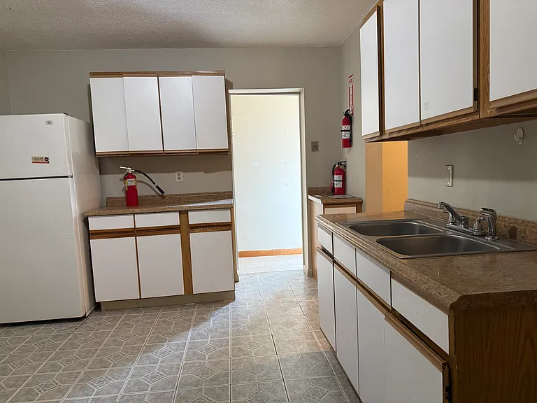 642 Main St #2 — Photo 7