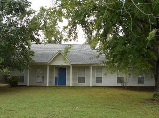 902 Church St, Barling, AR 72923