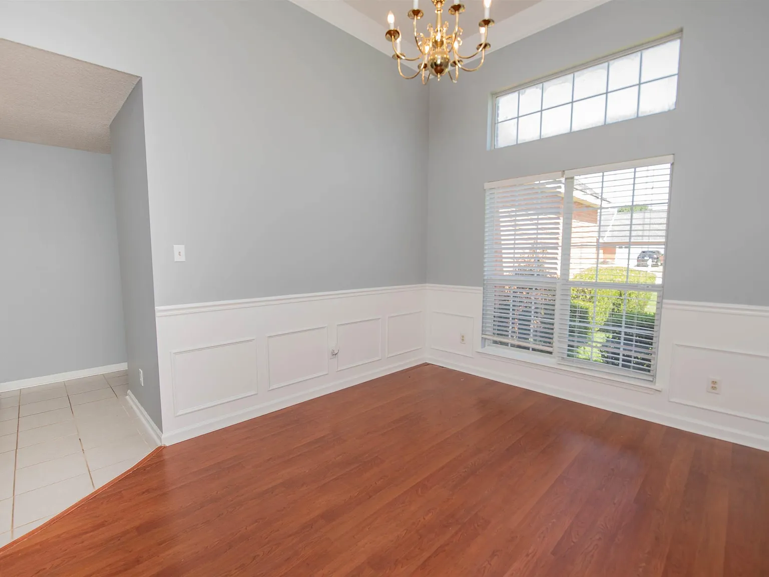 4 bed, 2.0 bath, 1931 sqft, $2,200 — Photo 3