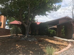 8005 Krim Dr NE, Albuquerque, NM 87109