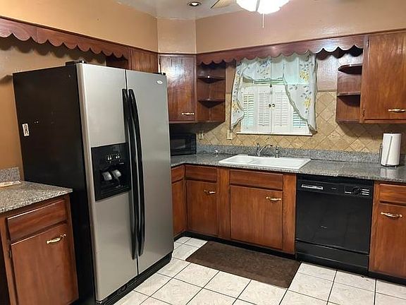 5th image of 3997 Mickey Dr