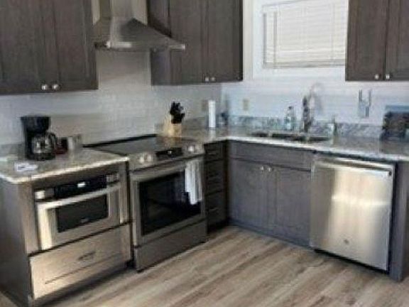 3rd image of 942 N 5th St Unit E