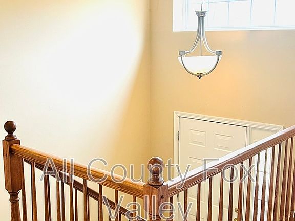 2nd image of 765 Thornbury Ct
